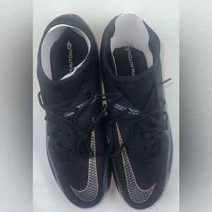 Nike Phantom GR2 Academy DF FG/MG soccer cleats , Brand New w/ Box